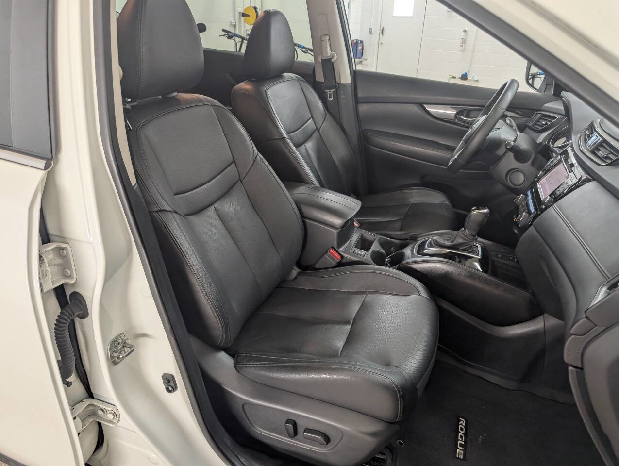 Used 2019 Nissan Rogue SL image 20