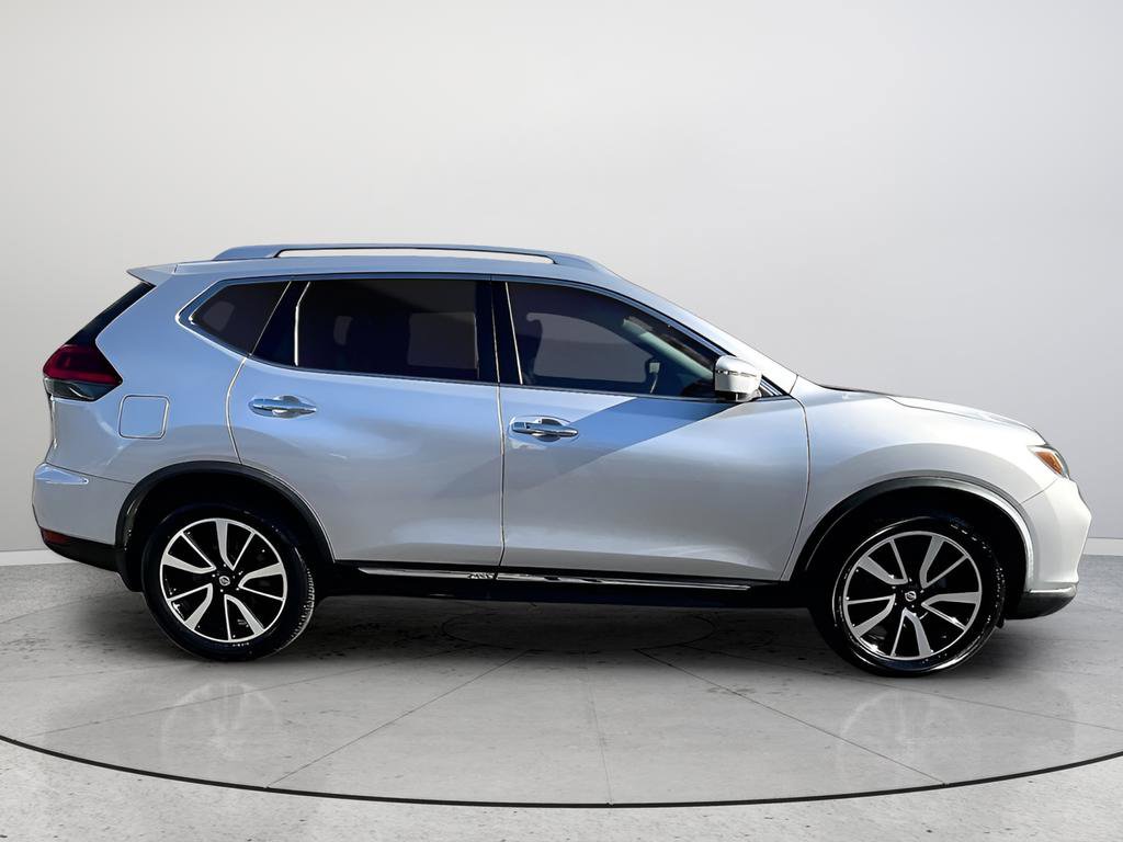 Used 2018 Nissan Rogue SL w/ Premium Package image 7
