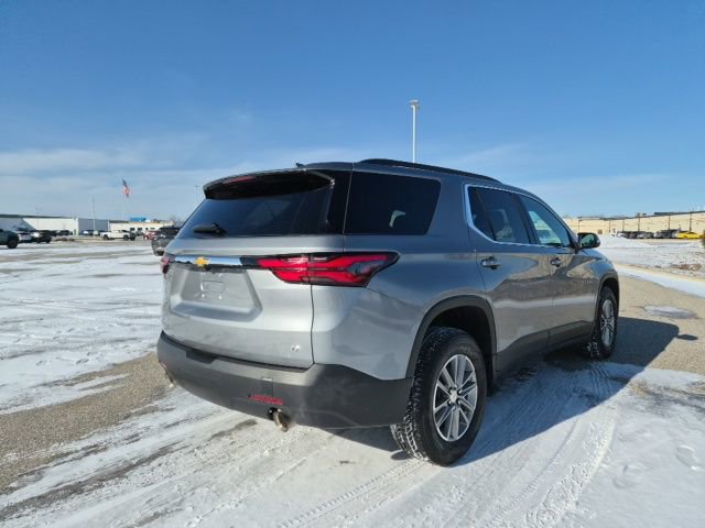 Used 2023 Chevrolet Traverse LT image 5