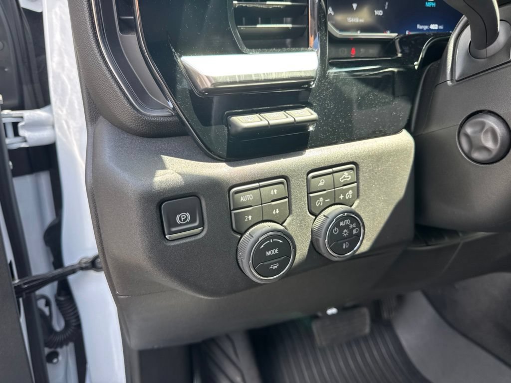 Used 2026 Chevrolet Silverado 1500 High Country w/ Technology Package AWD/4WD image 4