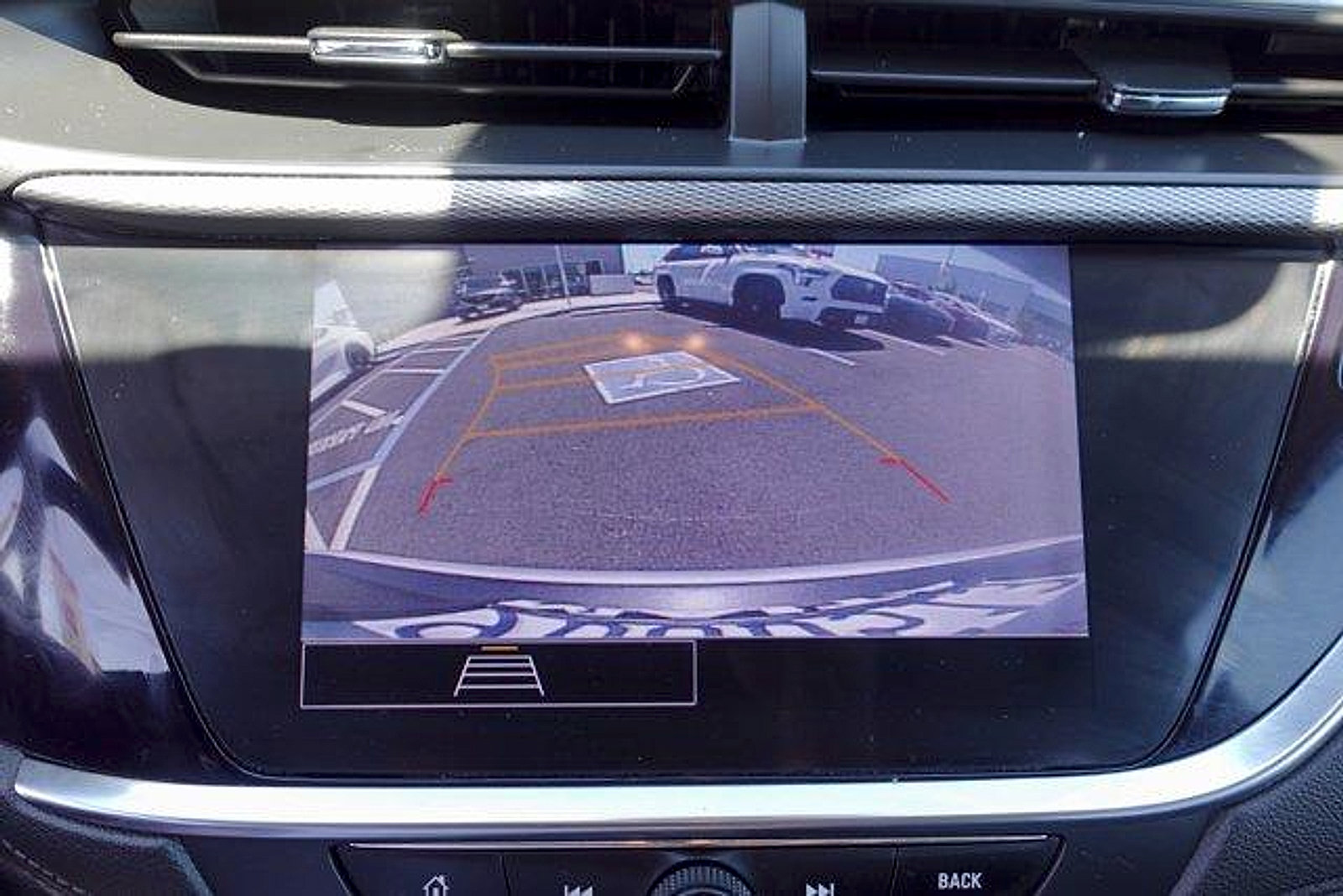 Used 2022 Buick Encore GX Select AWD/4WD image 20