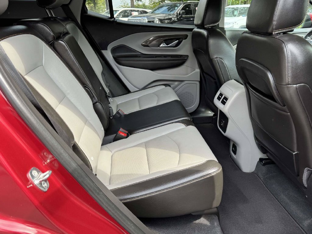 Used 2021 GMC Terrain SLT w/ Infotainment Package II FWD image 16