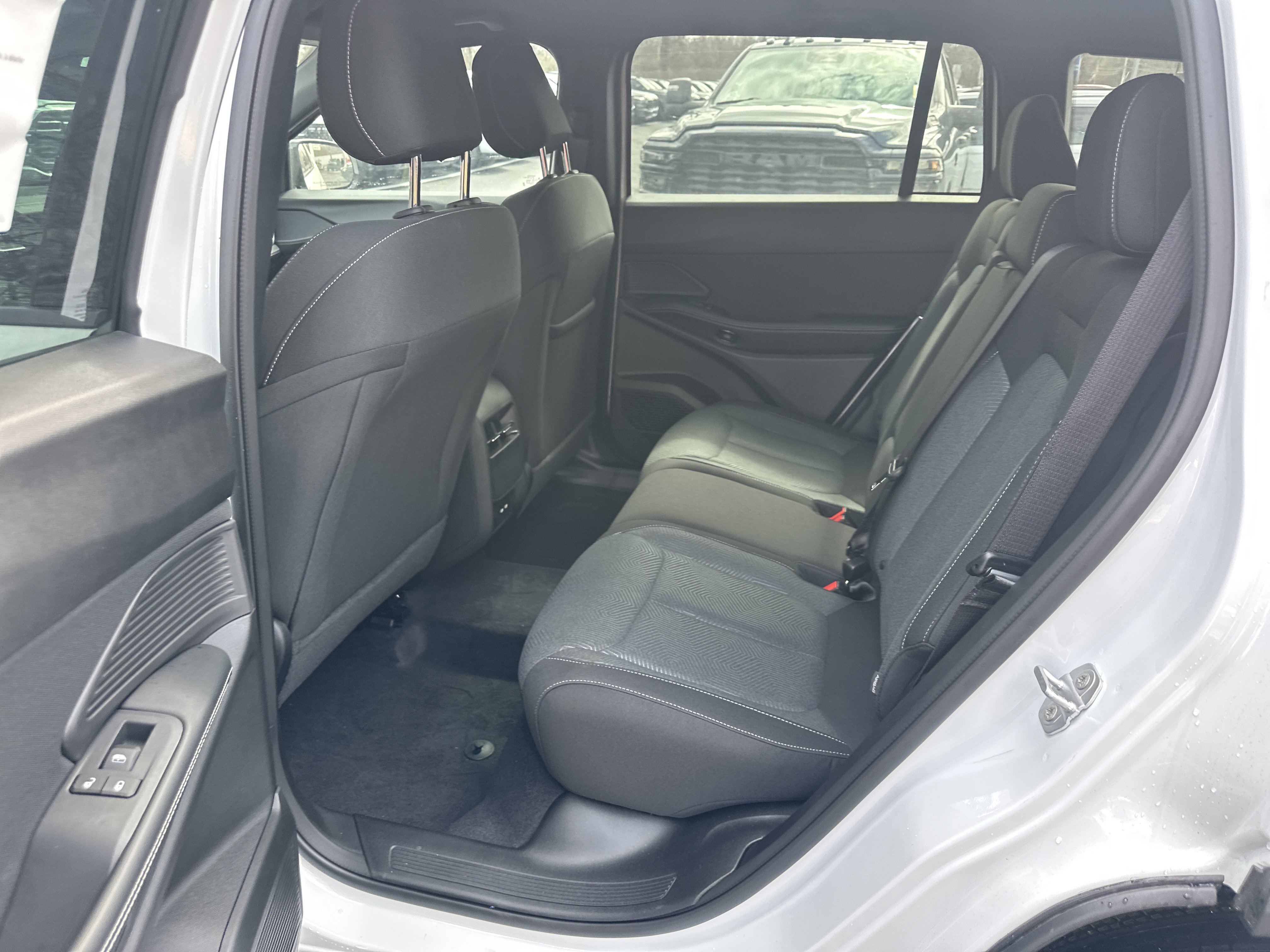 New 2026 Jeep Cherokee Laredo image 30