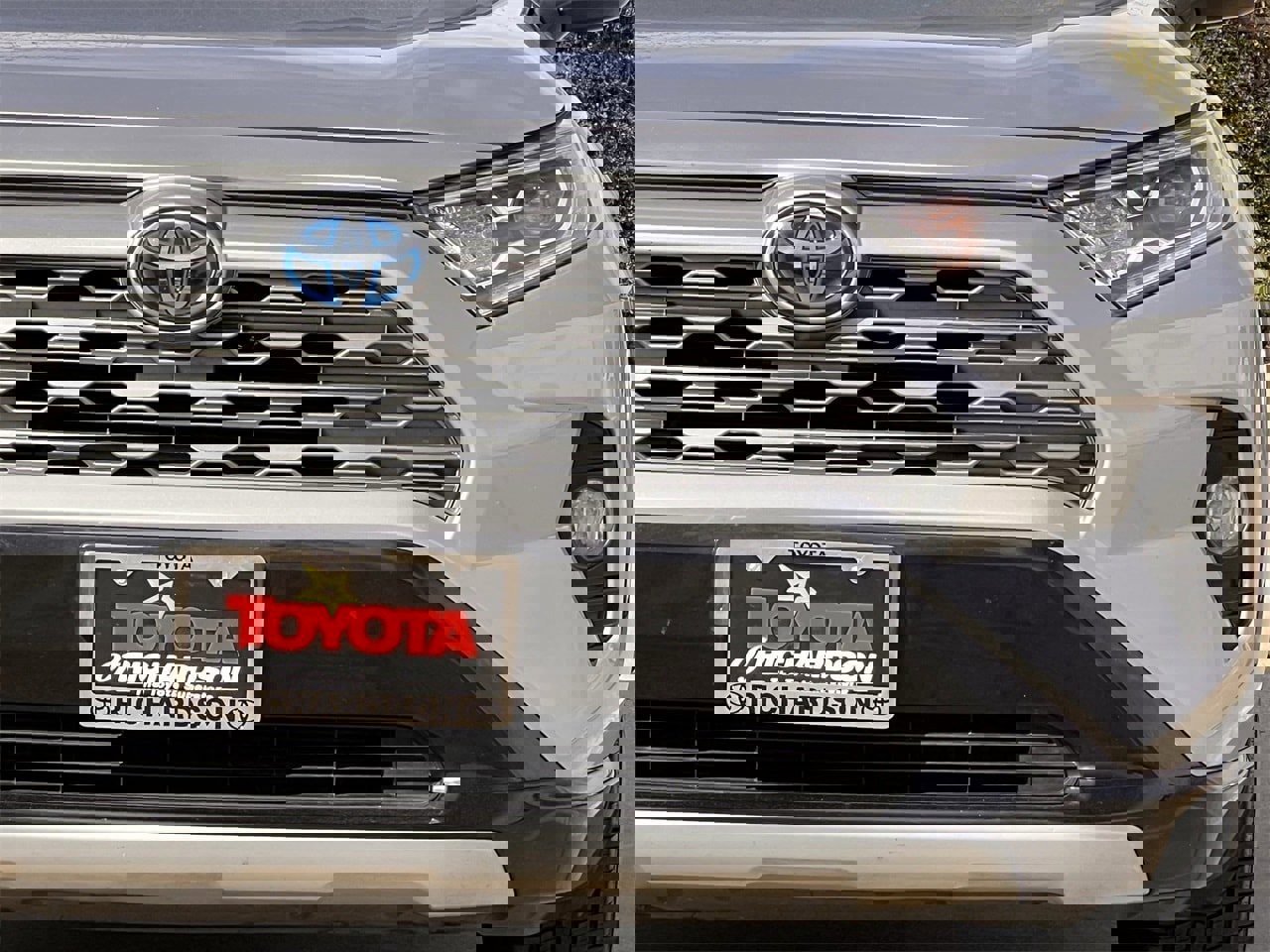 Used 2019 Toyota RAV4 XSE image 10