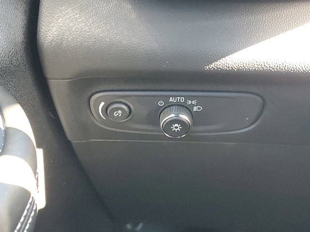 Certified 2023 Buick Envision Essence w/ Sport Touring Package image 20