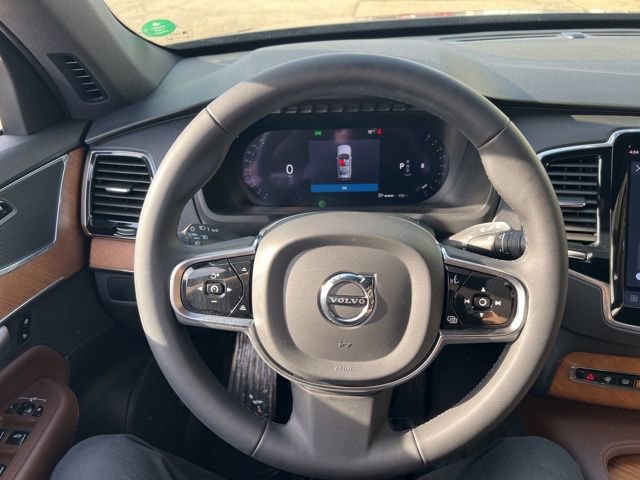 Certified 2024 Volvo XC90 B5 Plus image 32