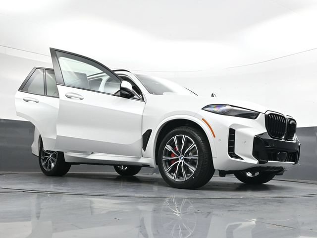 New 2026 BMW X5 xDrive40i w/ M Sport Package AWD/4WD image 47