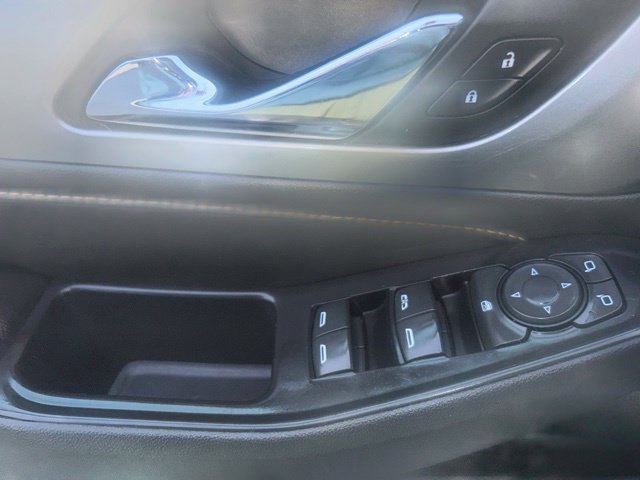 Used 2021 Chevrolet Traverse RS AWD/4WD image 21