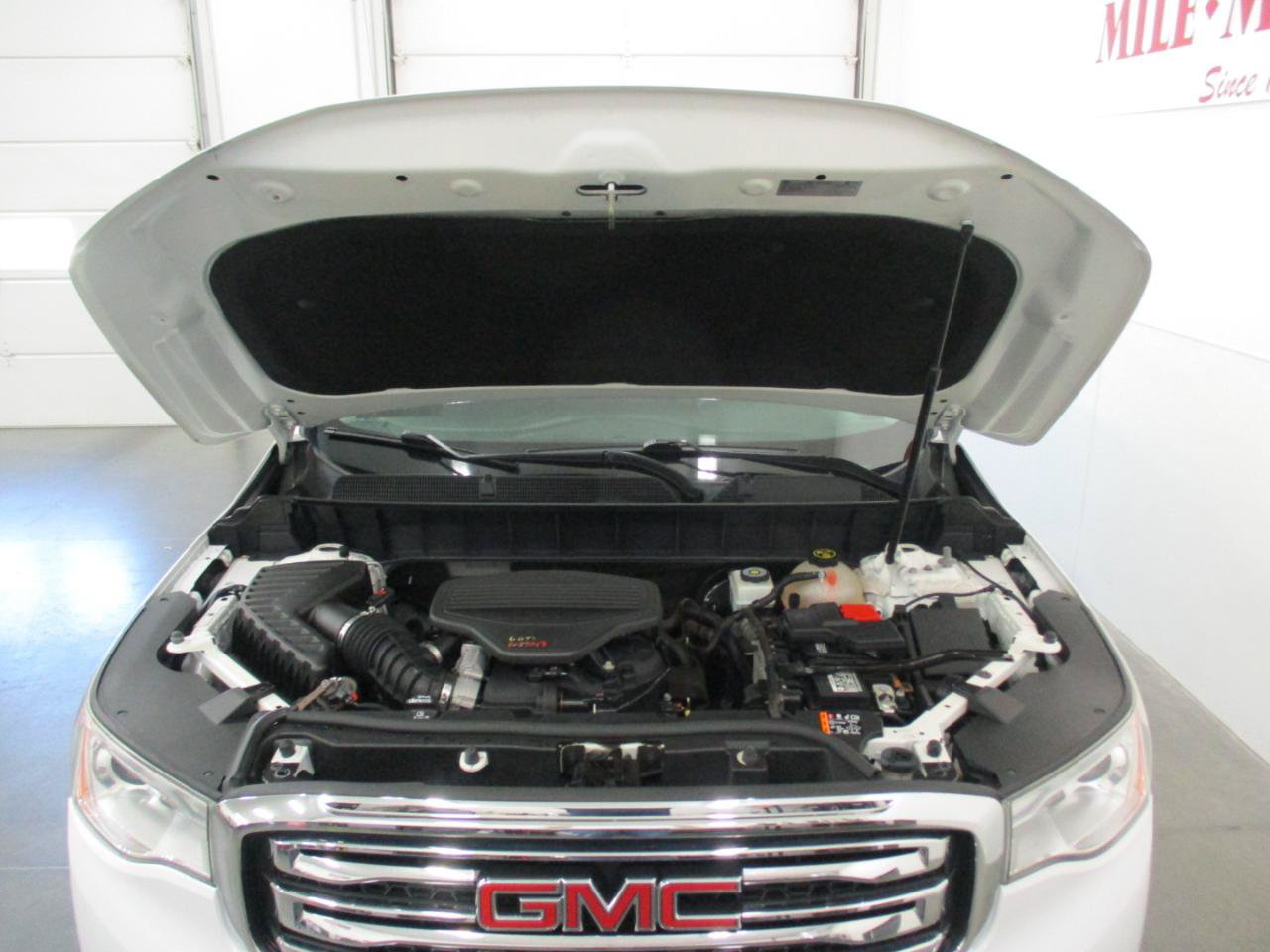 Used 2019 GMC Acadia SLT AWD/4WD image 30