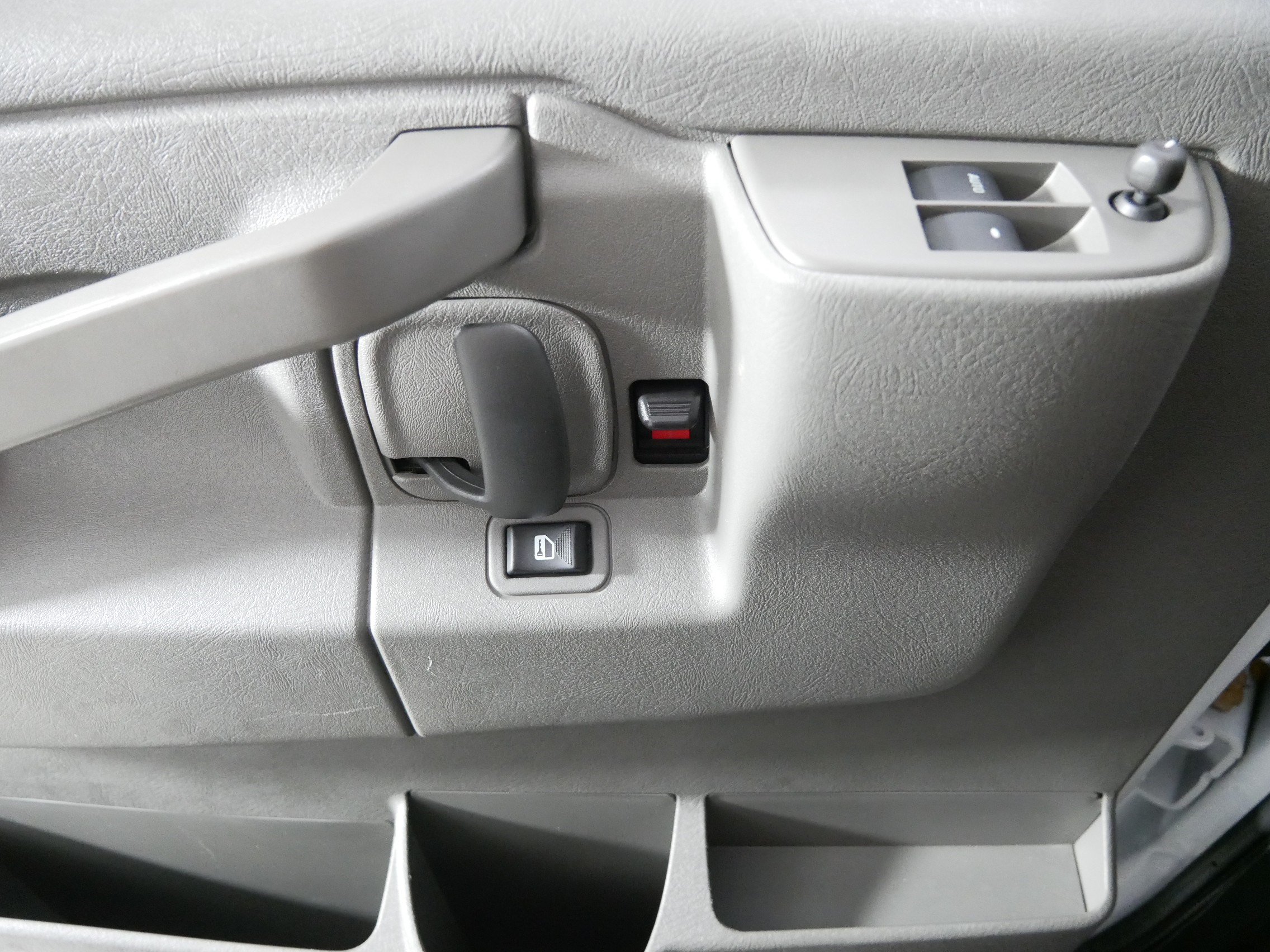Used 2025 Chevrolet Express 2500 w/ Driver Convenience Package RWD image 19