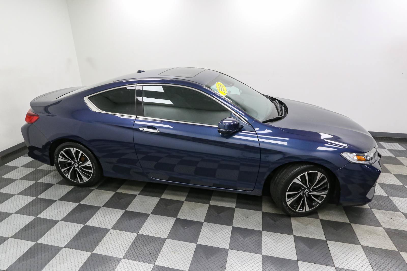 Used 2016 Honda Accord EX image 5