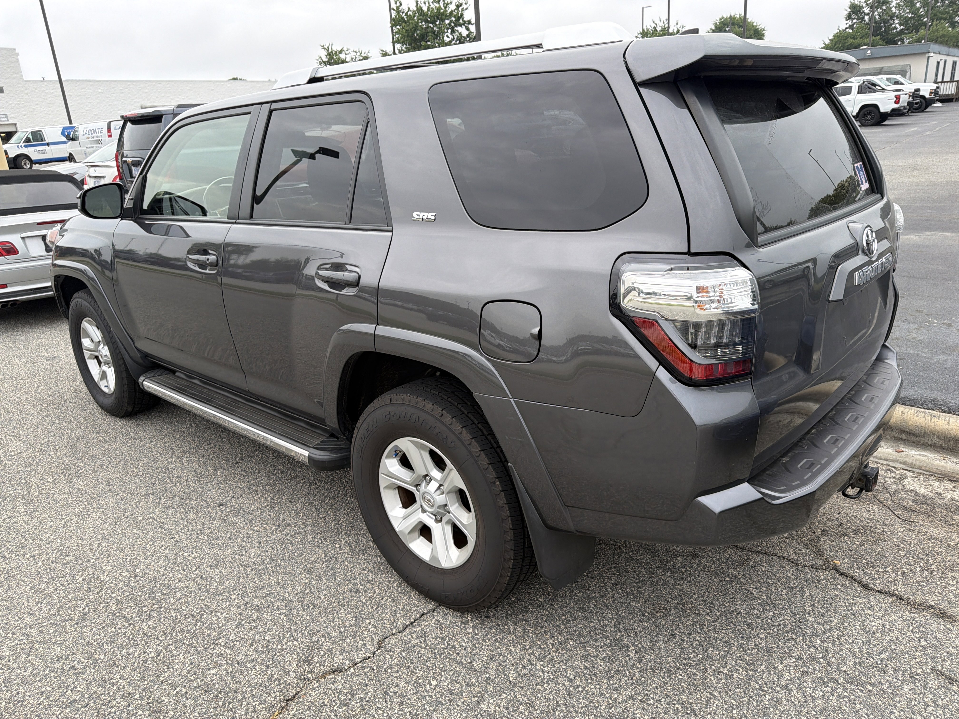 Used 2016 Toyota 4Runner SR5 AWD/4WD image 8
