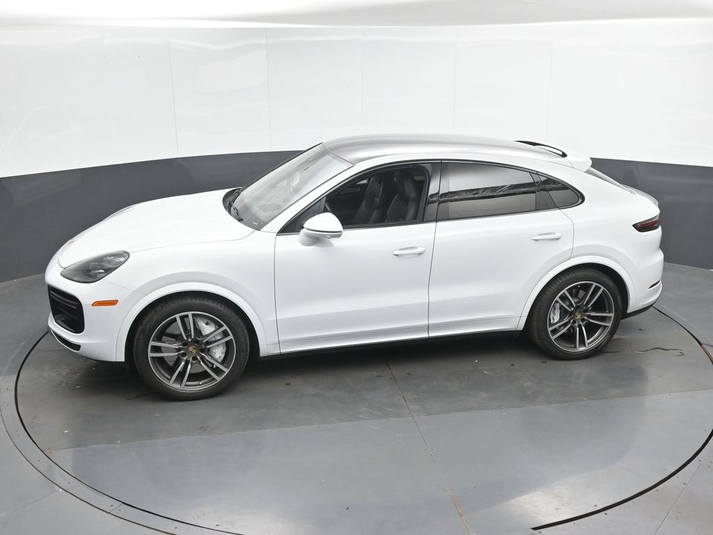 Used 2023 Porsche Cayenne Turbo AWD/4WD image 38