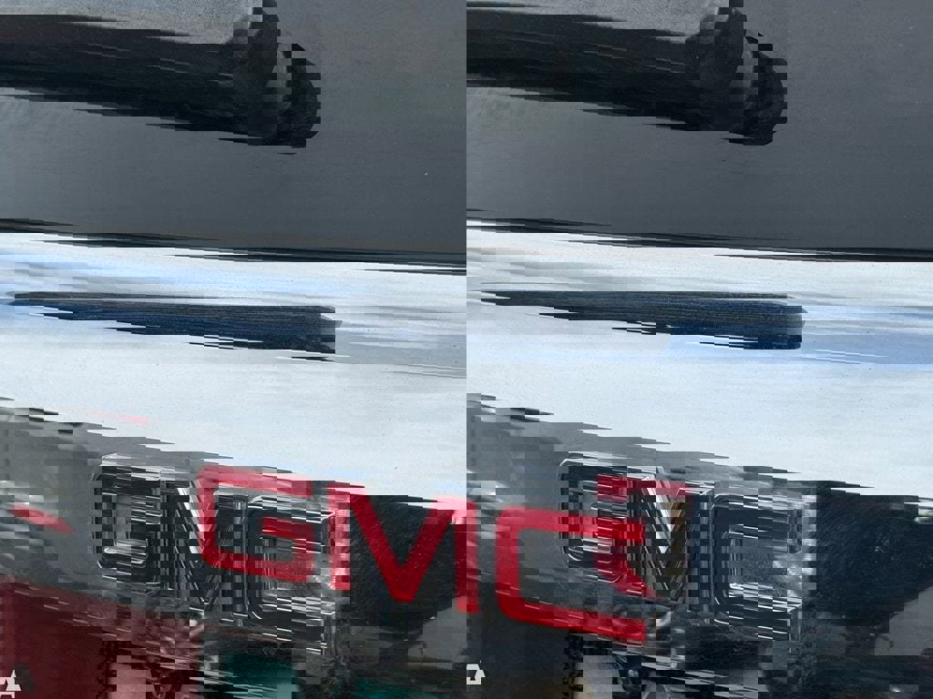 Used 2012 GMC Terrain SLT w/ Chrome and Technology Package image 12