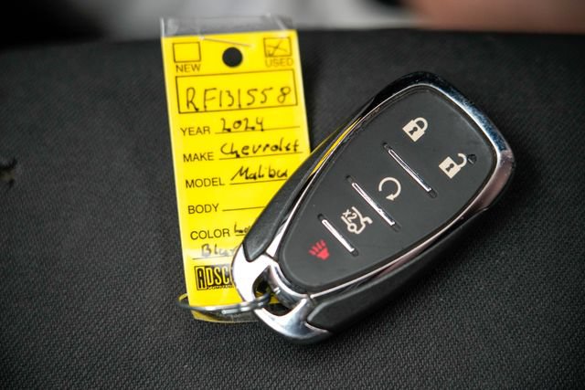 Used 2024 Chevrolet Malibu LT FWD image 34
