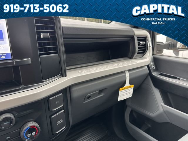 New 2026 Ford F250 XL w/ XL Chrome Package image 28