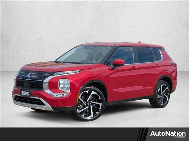 Used 2023 Mitsubishi Outlander SE
