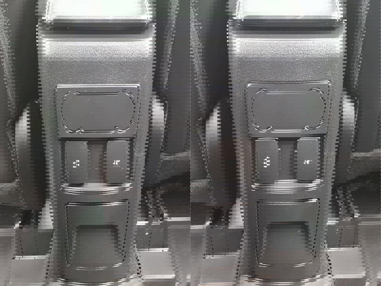 Used 2024 Ford Explorer XLT w/ Equipment Group 202A image 29