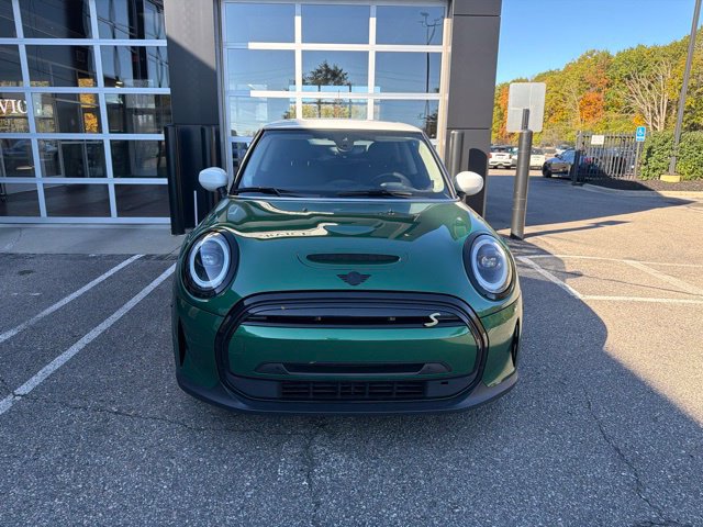 Certified 2024 MINI Cooper SE FWD image 2