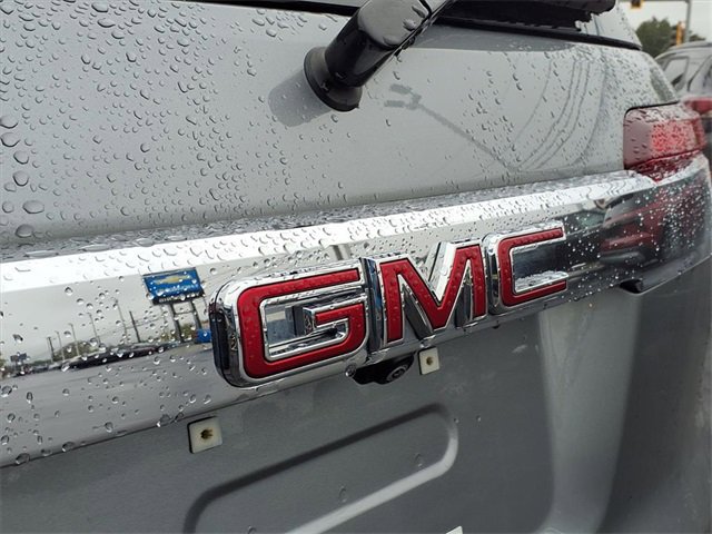 Used 2023 GMC Acadia SLE w/ Driver Convenience Package image 31