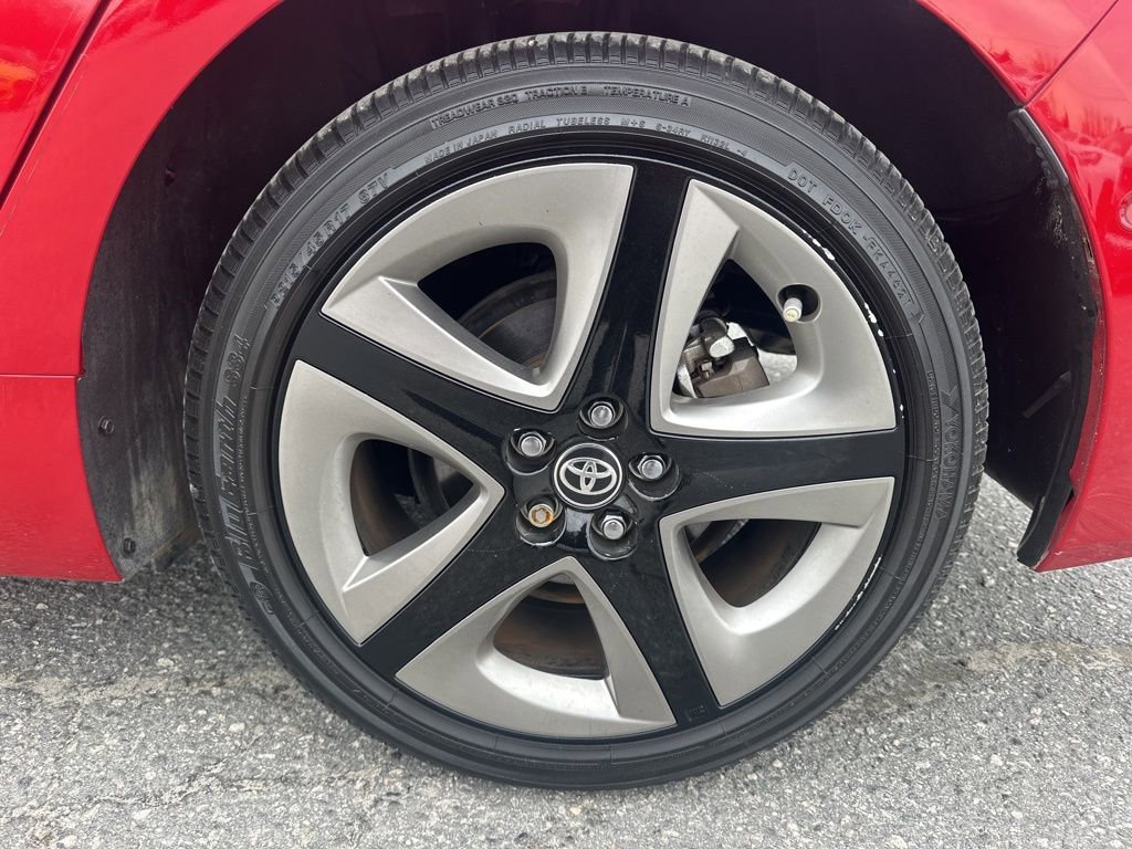 Used 2022 Toyota Prius XLE image 29