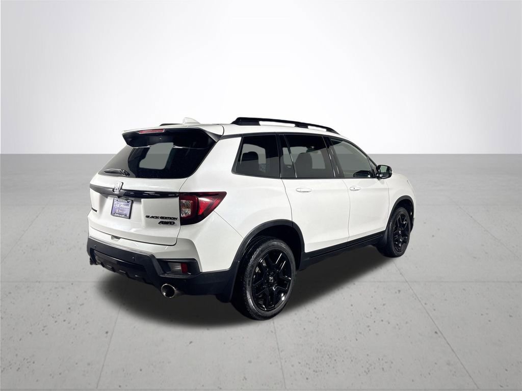 Certified 2024 Honda Passport Black Edition image 7