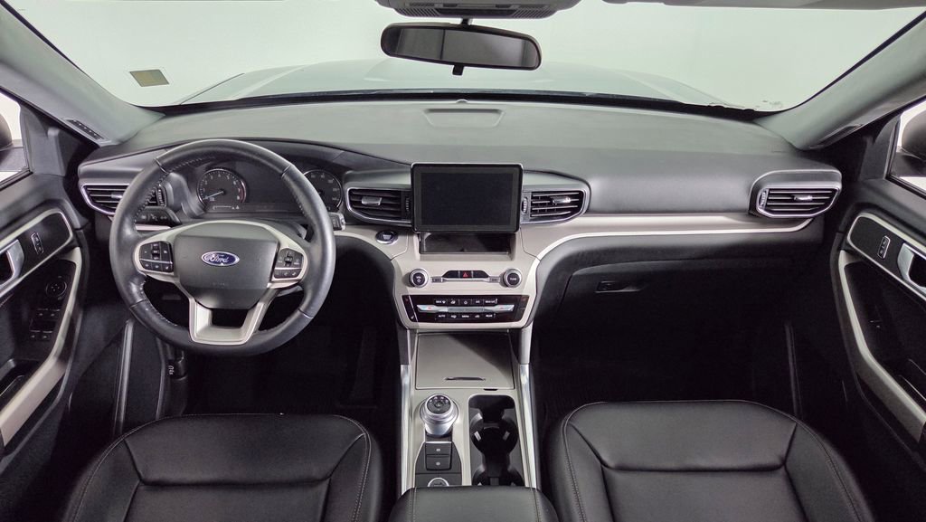 Used 2023 Ford Explorer XLT w/ Equipment Group 202A image 40