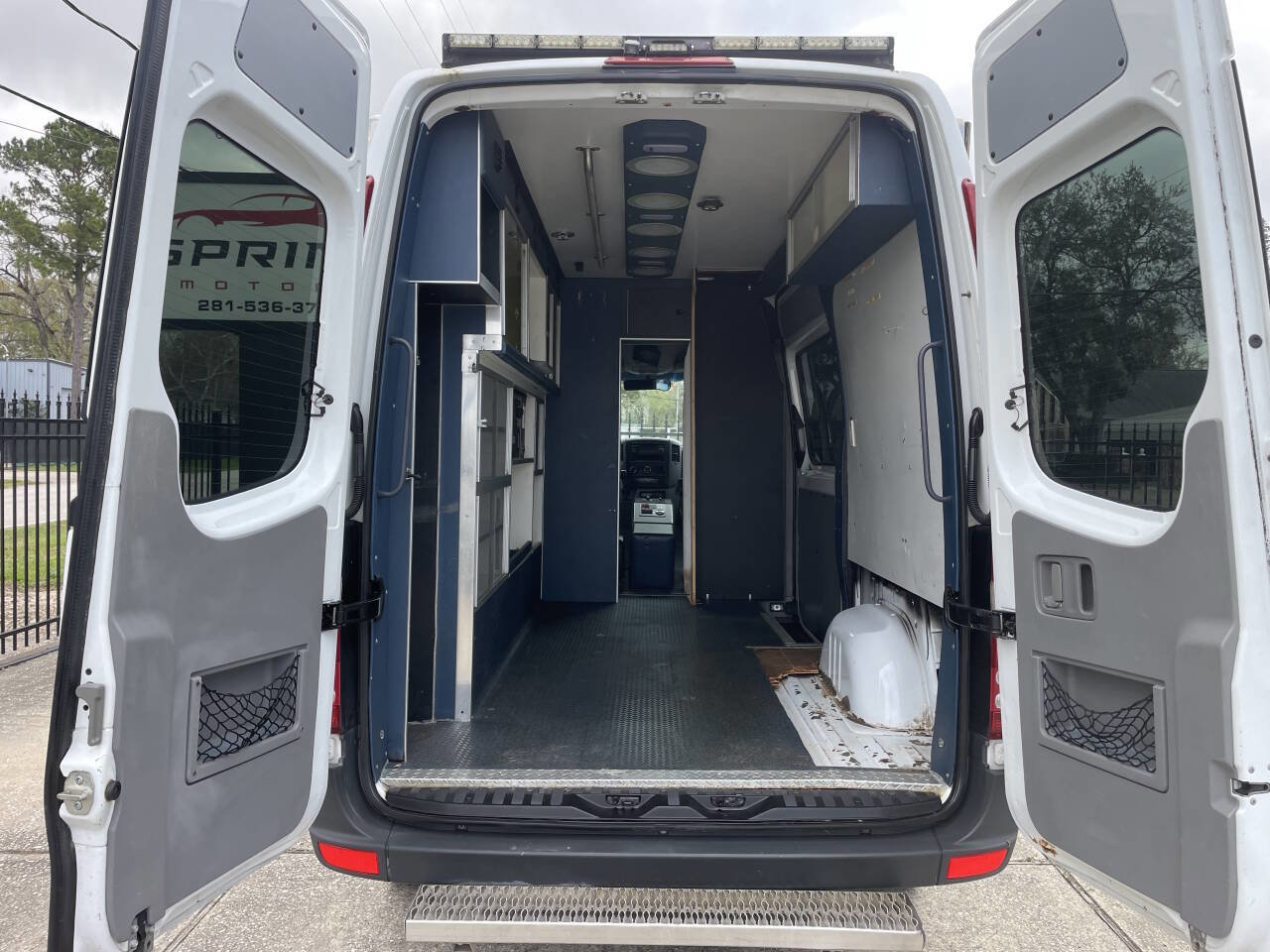 Used 2012 Mercedes-Benz Sprinter 2500 image 13