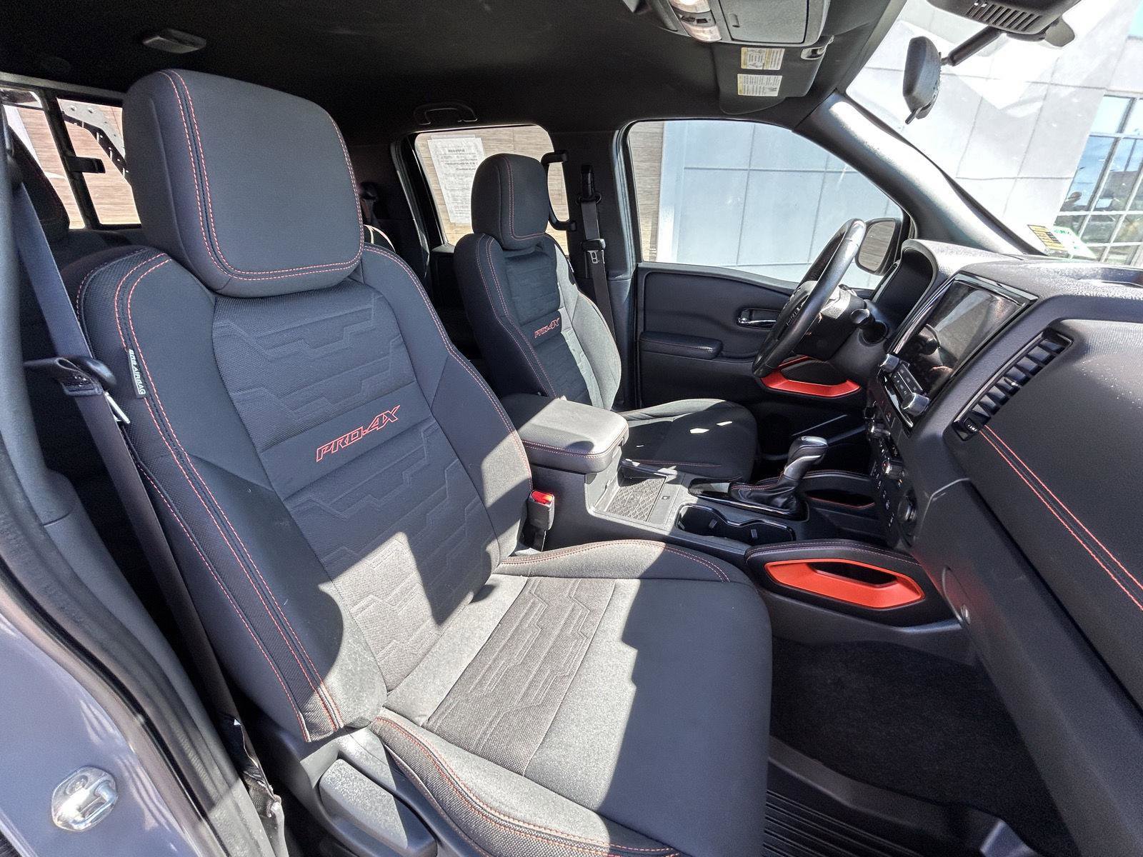 Used 2022 Nissan Frontier PRO-4X image 16