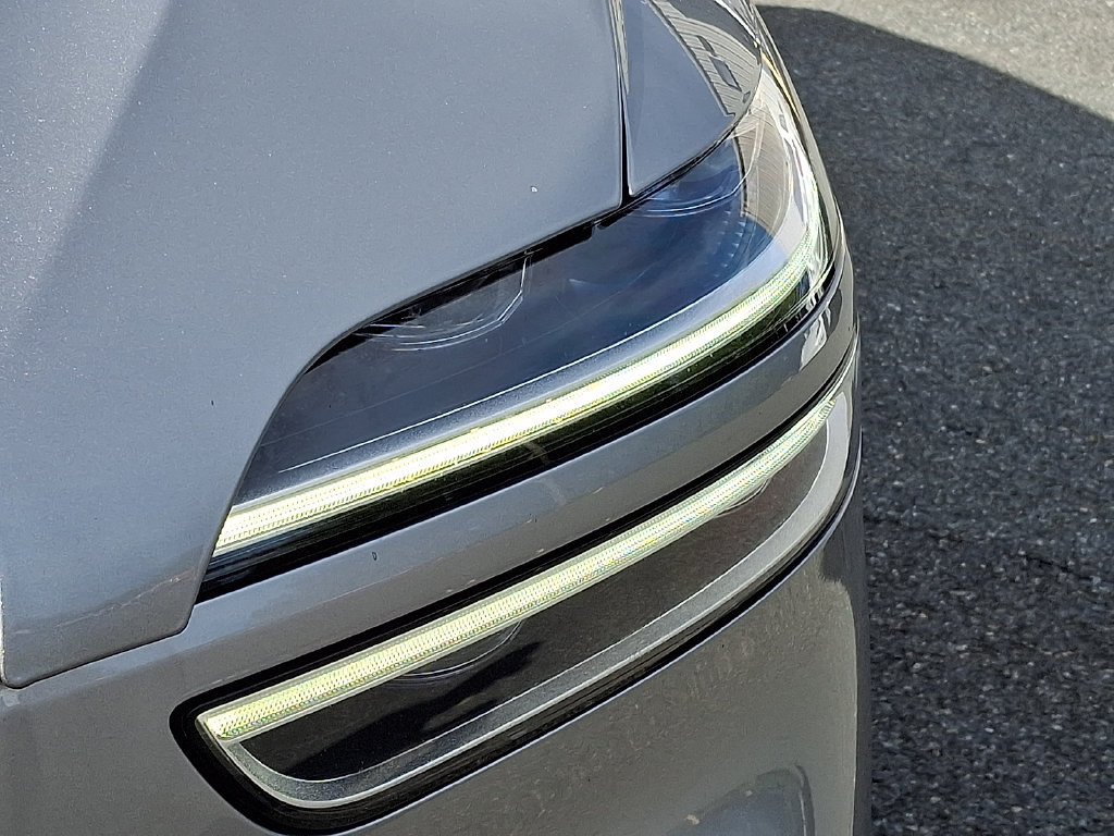 Used 2025 Genesis GV70 2.5T AWD/4WD image 9