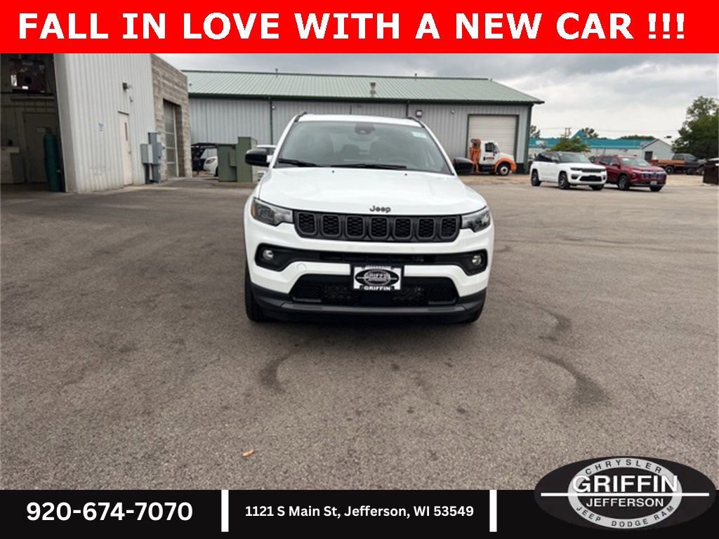 New 2025 Jeep Compass Latitude w/ Sun & Sound Group image 4