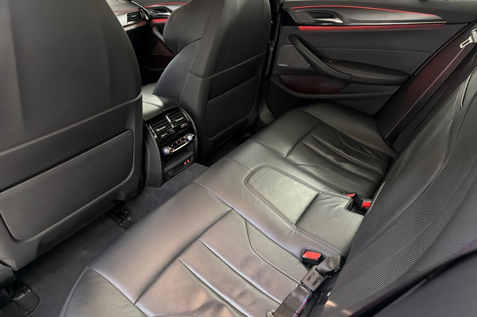 Used 2022 BMW M5 w/ Competition Package image 28