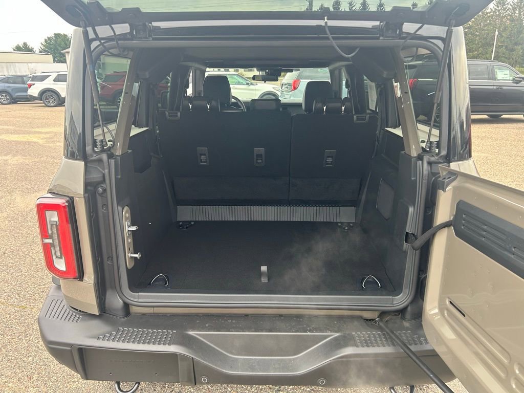 New 2025 Ford Bronco Badlands image 19
