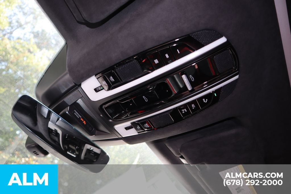 Used 2023 Porsche Cayenne Turbo AWD/4WD image 33