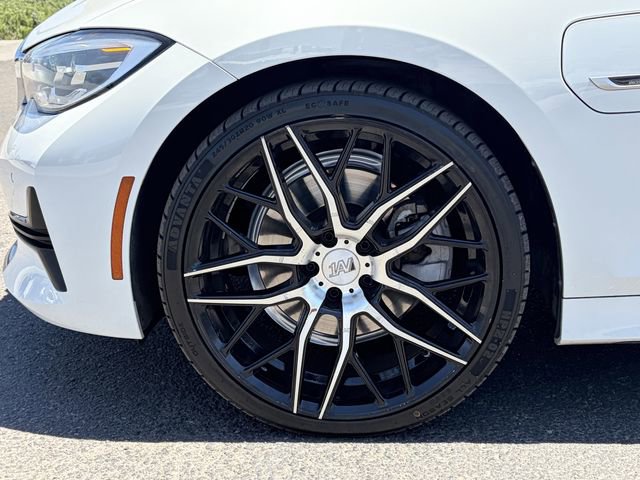 Used 2022 BMW 330e w/ M Sport Package RWD image 10