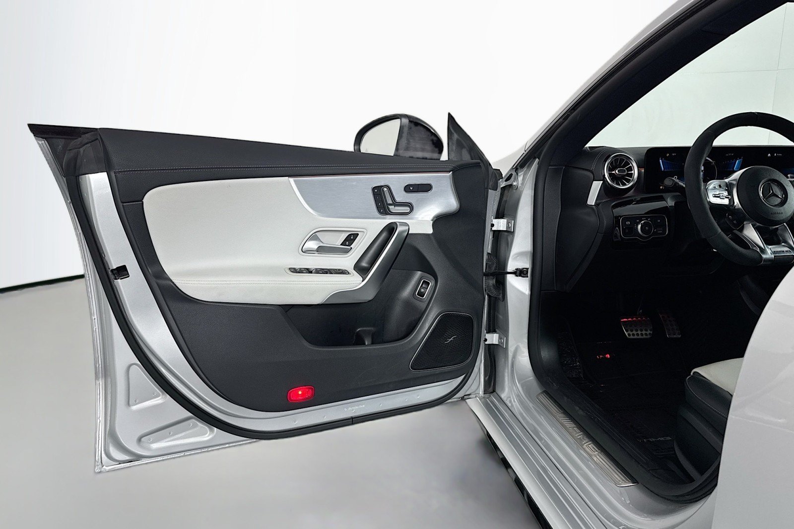 Certified 2021 Mercedes-Benz CLA 35 AMG 4MATIC image 22