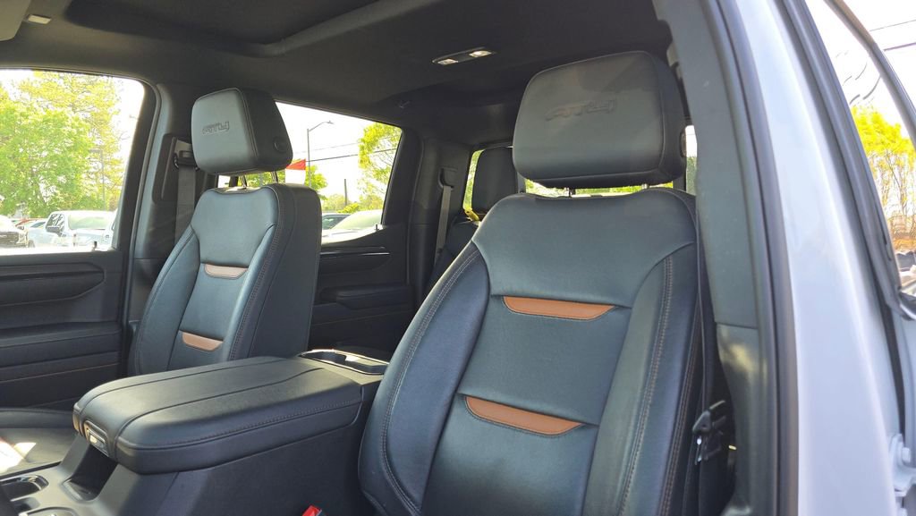 Used 2024 GMC Sierra 1500 AT4 w/ Technology Package AWD/4WD image 23