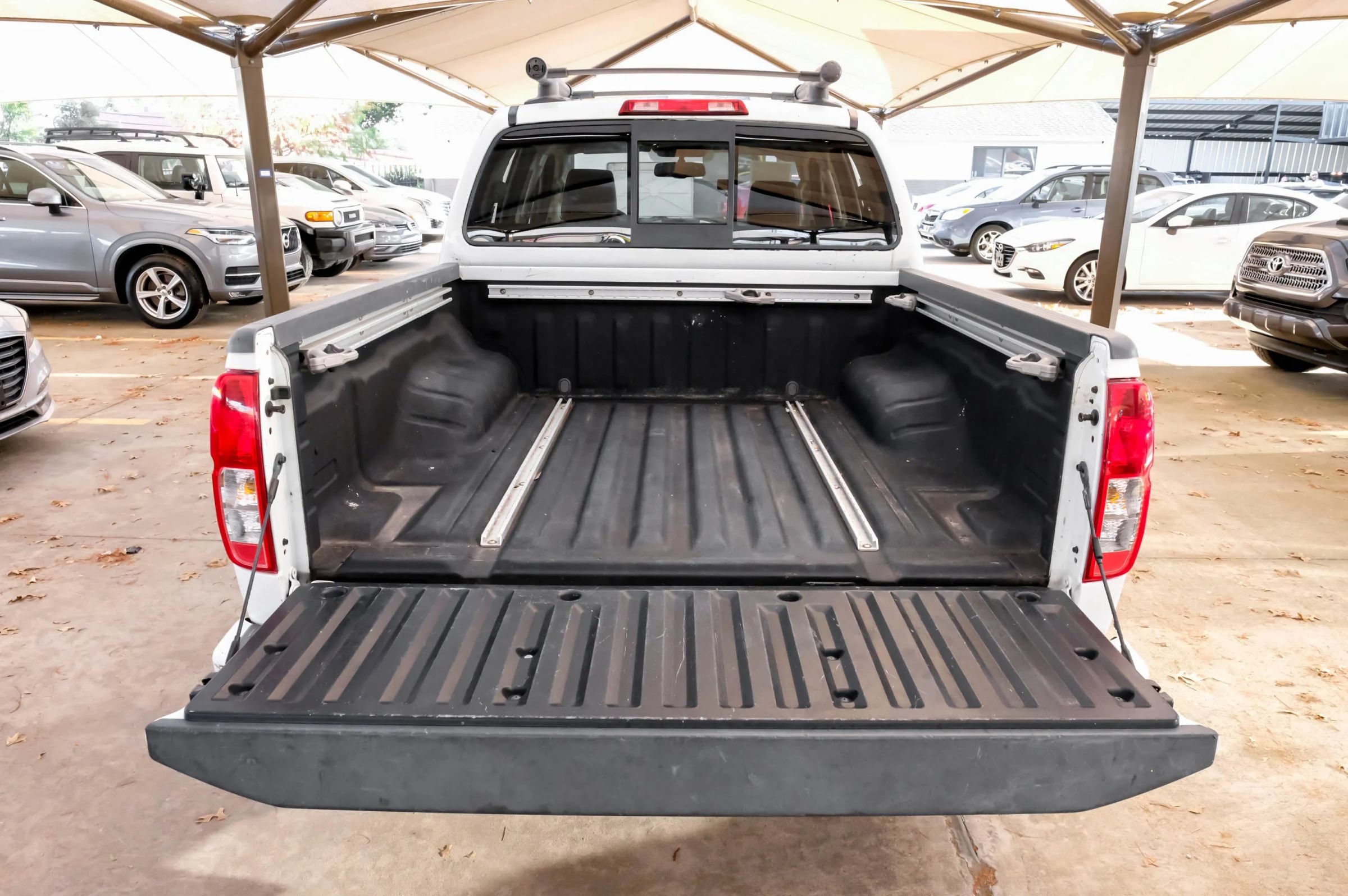 Used 2016 Nissan Frontier PRO-4X w/ Pro-4x Luxury Package AWD/4WD image 55