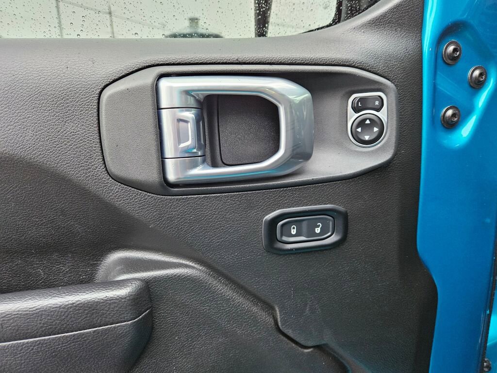 Used 2024 Jeep Wrangler Willys 4xe image 17