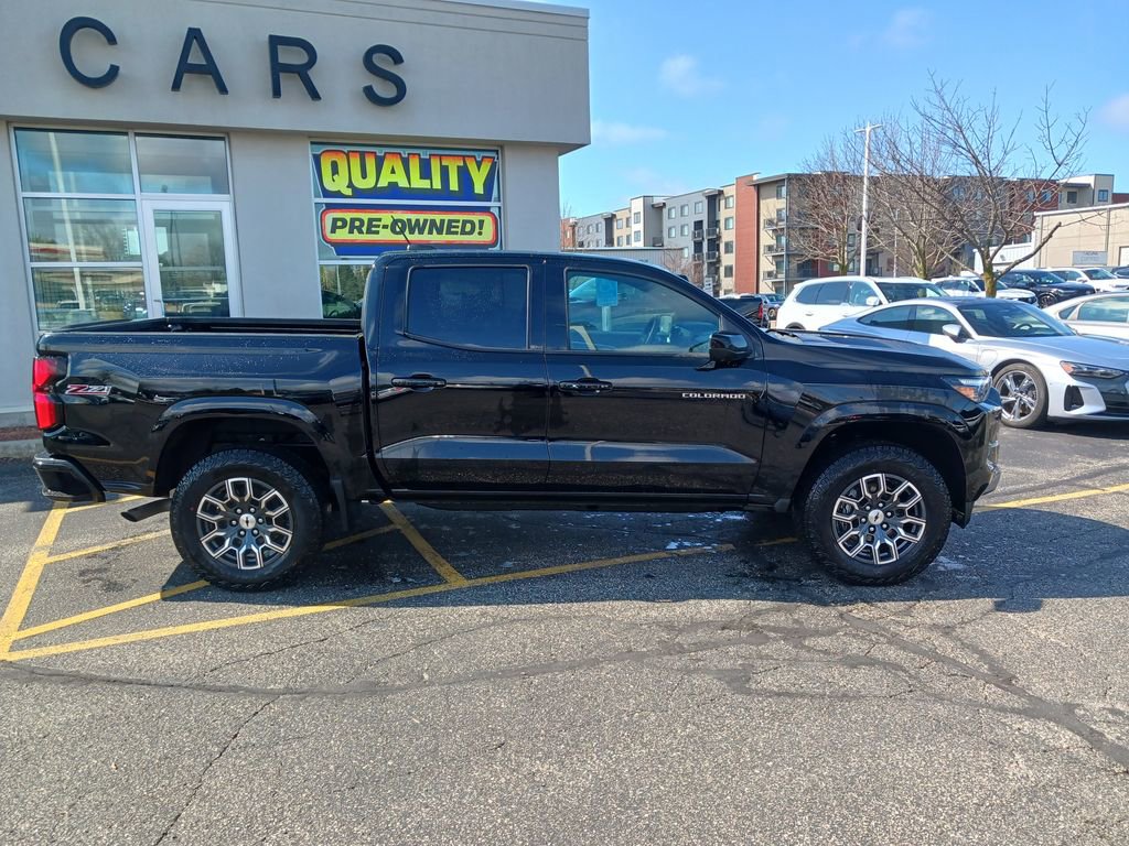 Used 2024 Chevrolet Colorado Z71 w/ Z71 Convenience Package 2 image 3