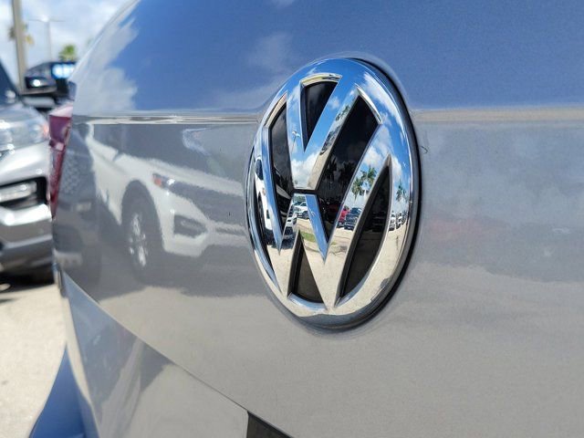 Used 2021 Volkswagen Tiguan S image 11