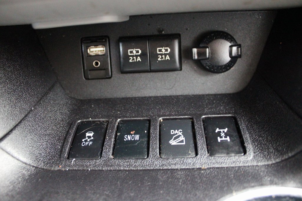 Certified 2018 Toyota Highlander Limited Platinum image 38