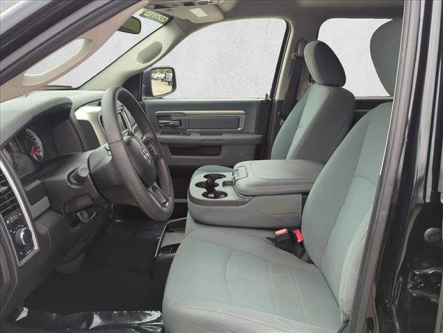 Used 2019 RAM 1500 Classic SLT AWD/4WD image 17