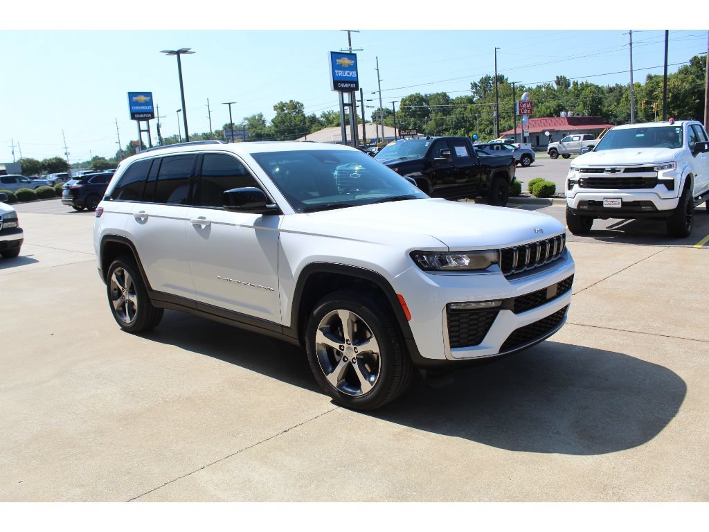 New 2026 Jeep Grand Cherokee Limited AWD/4WD image 4