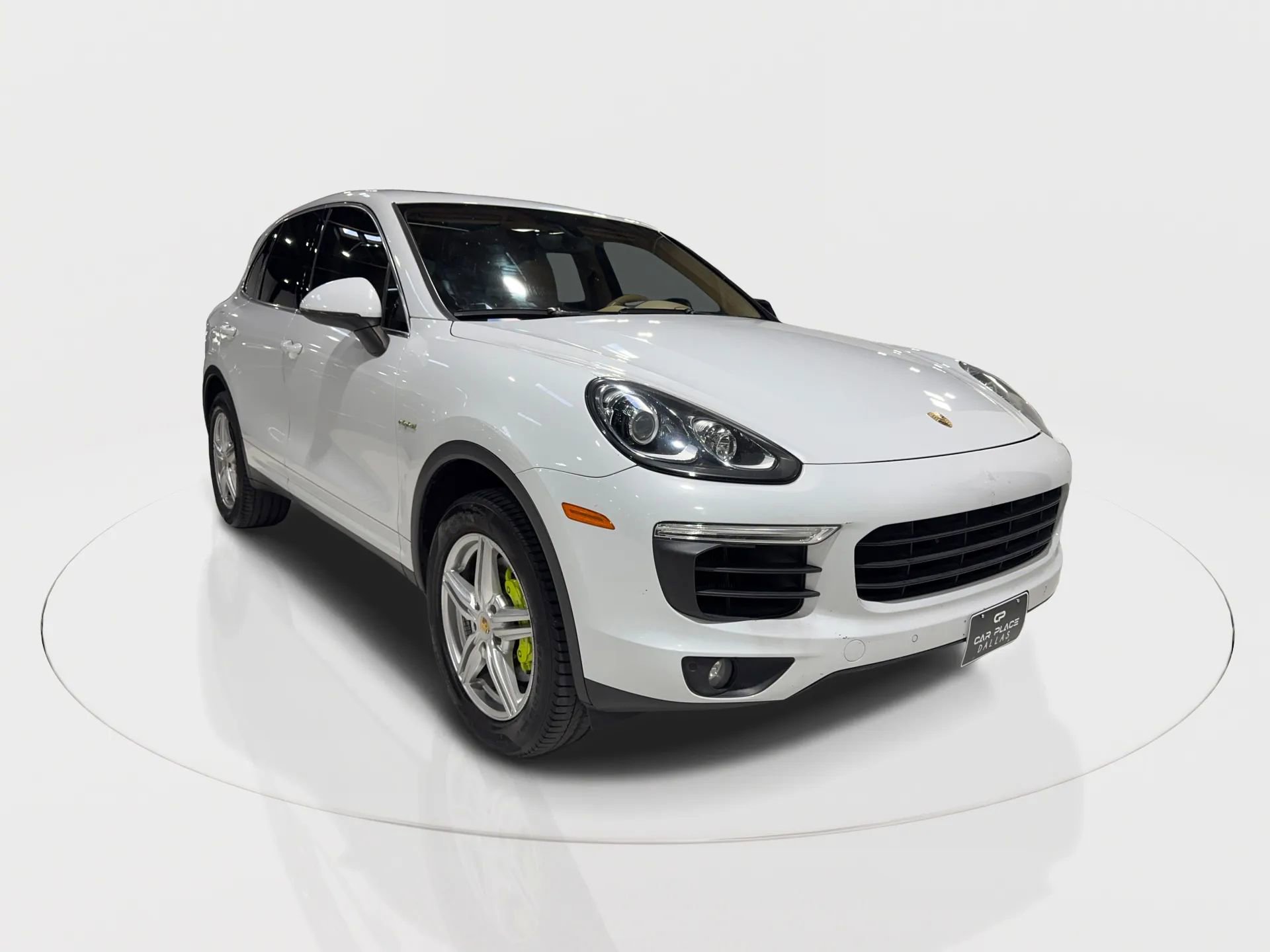 Used 2015 Porsche Cayenne S w/ Premium Package image 2