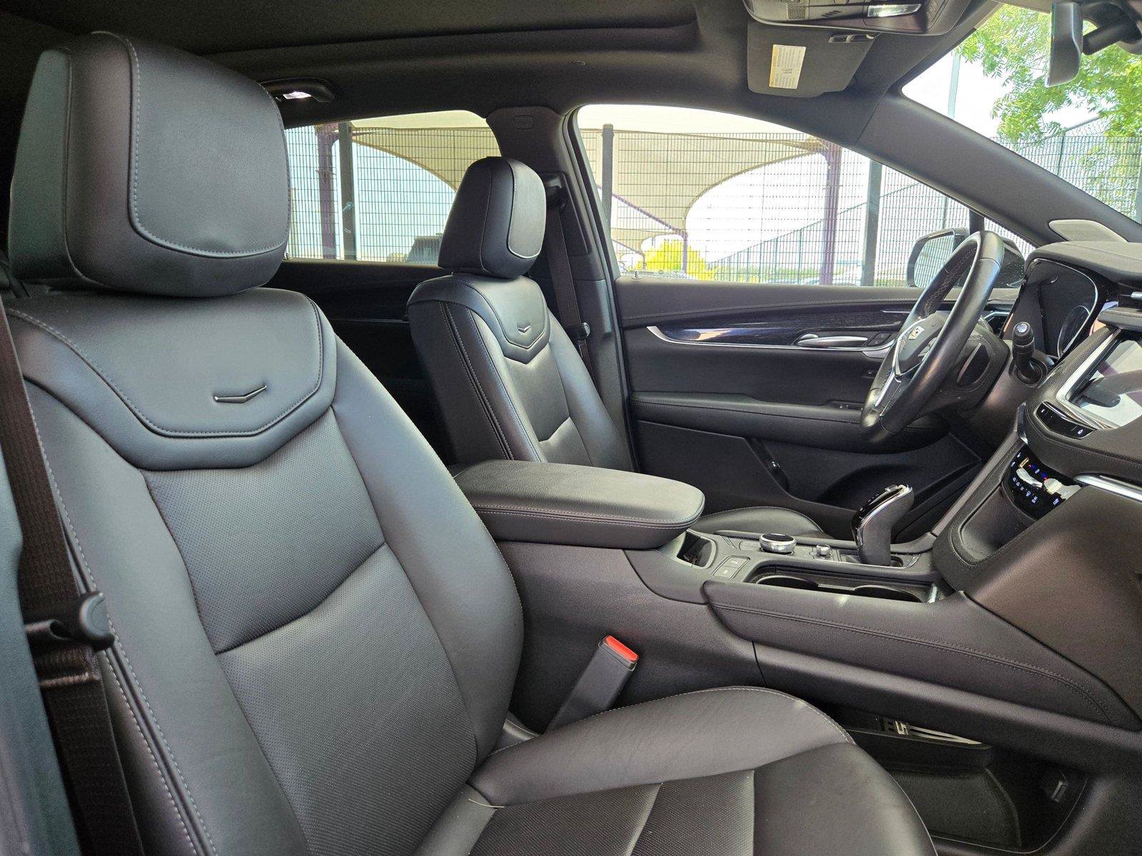 Certified 2023 Cadillac XT5 Premium Luxury AWD/4WD image 28