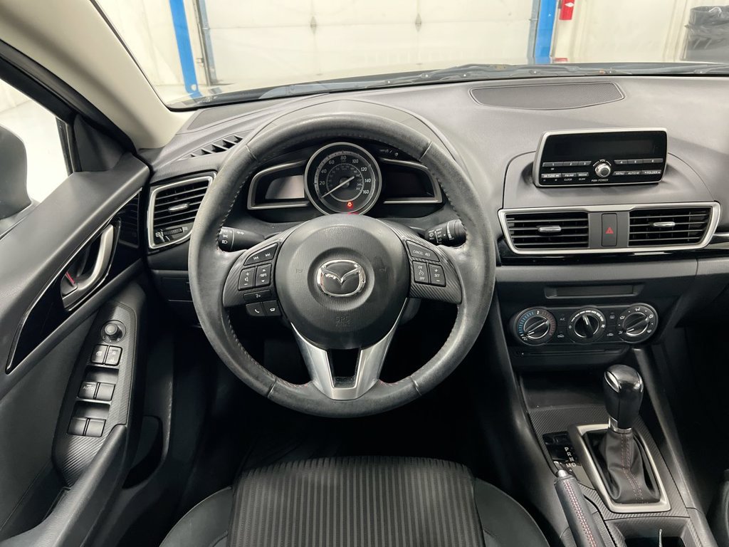Used 2014 MAZDA MAZDA3 i Touring FWD image 11