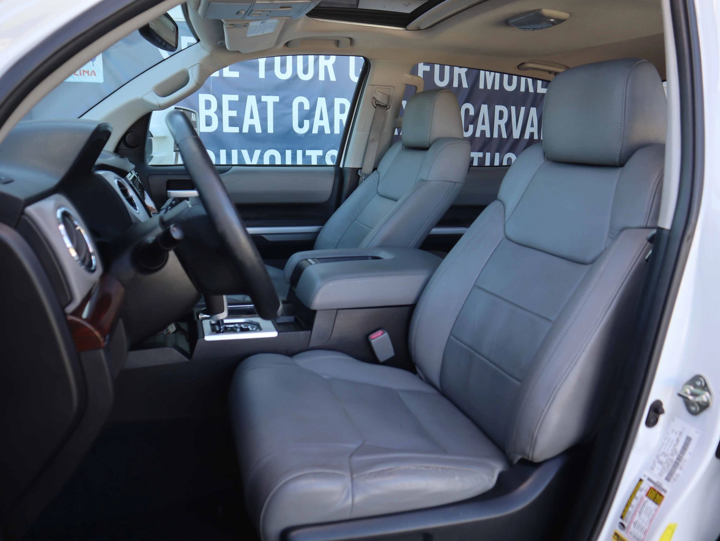Used 2015 Toyota Tundra Limited image 2