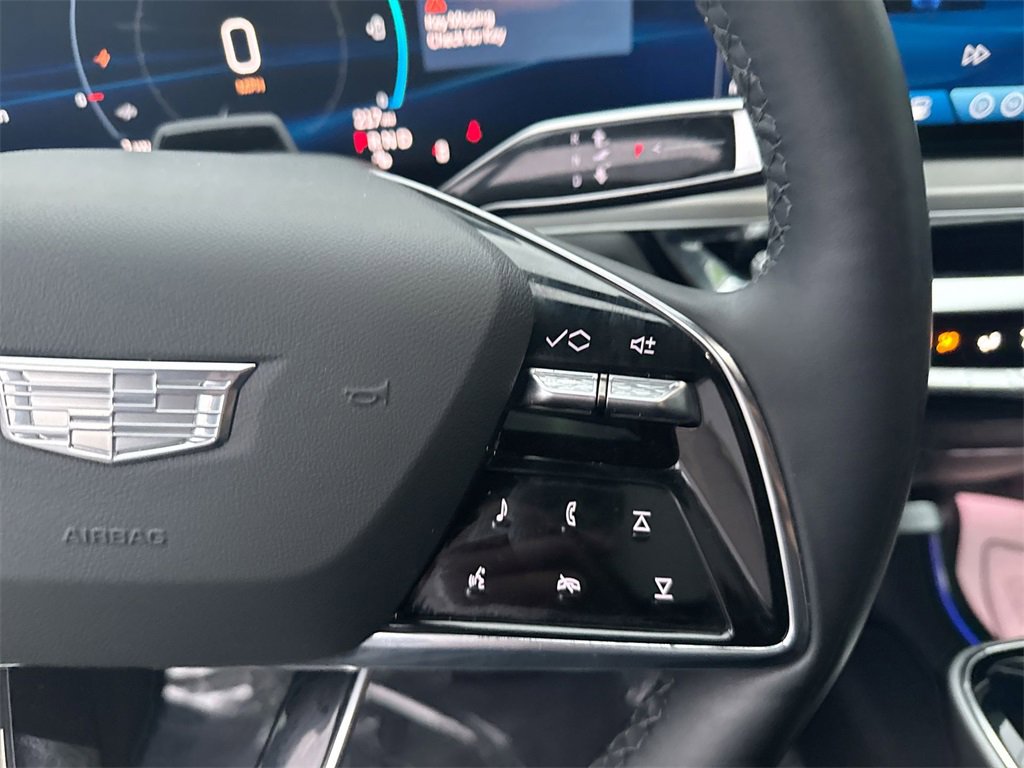 Used 2024 Cadillac Lyriq Luxury image 18