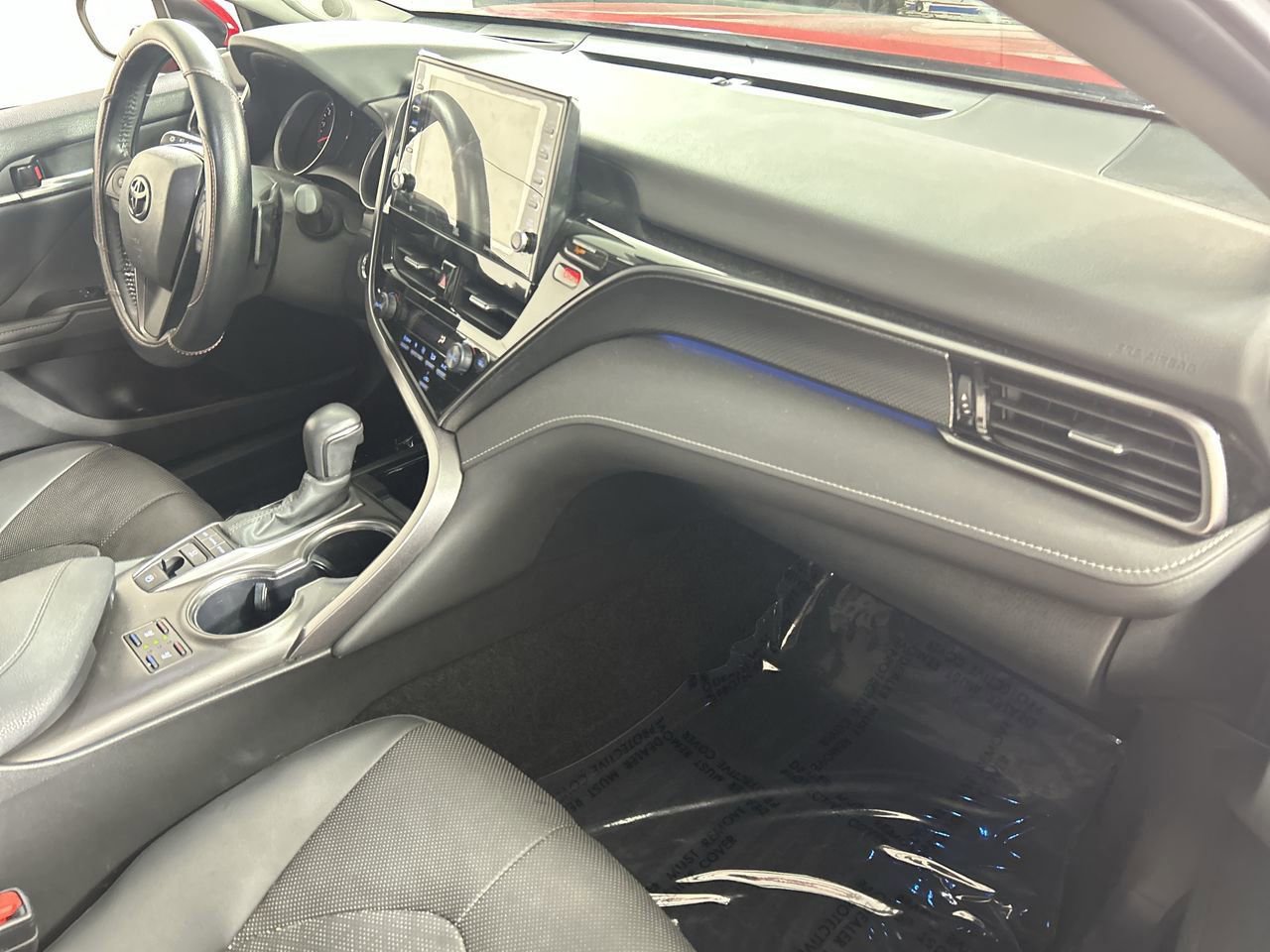 Used 2024 Toyota Camry XSE w/ Navigation Package image 25